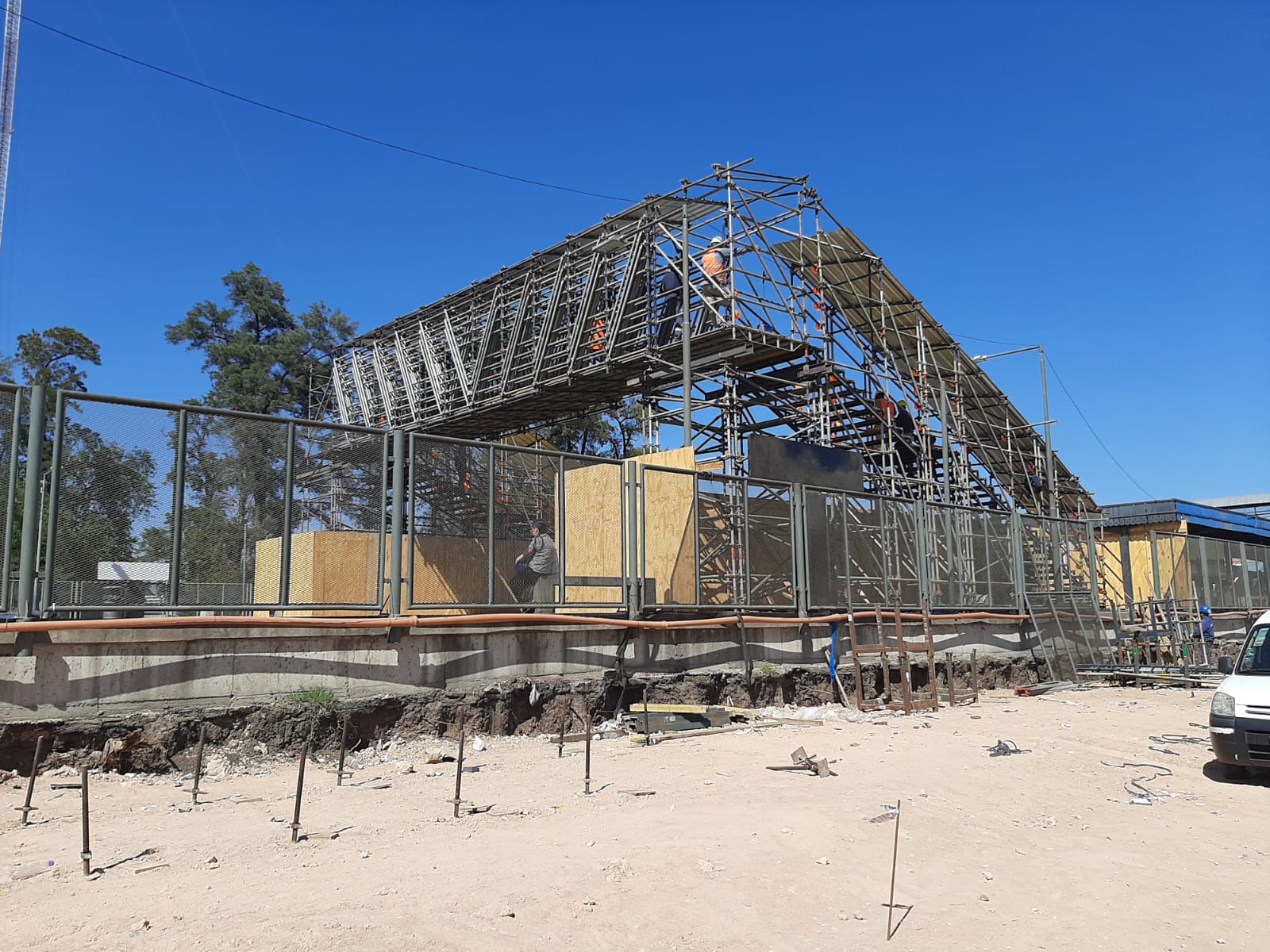 CRUCE PEATONAL EST. JCP