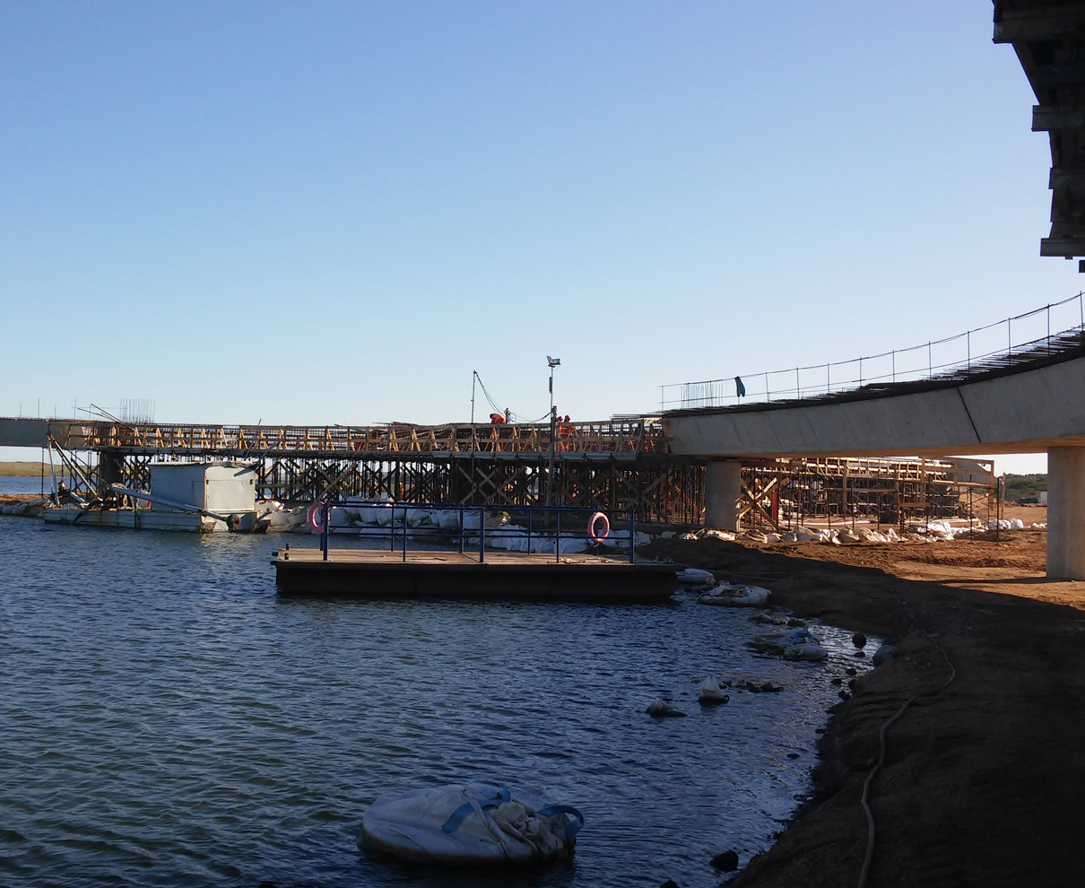 Puente Laguna Garzón