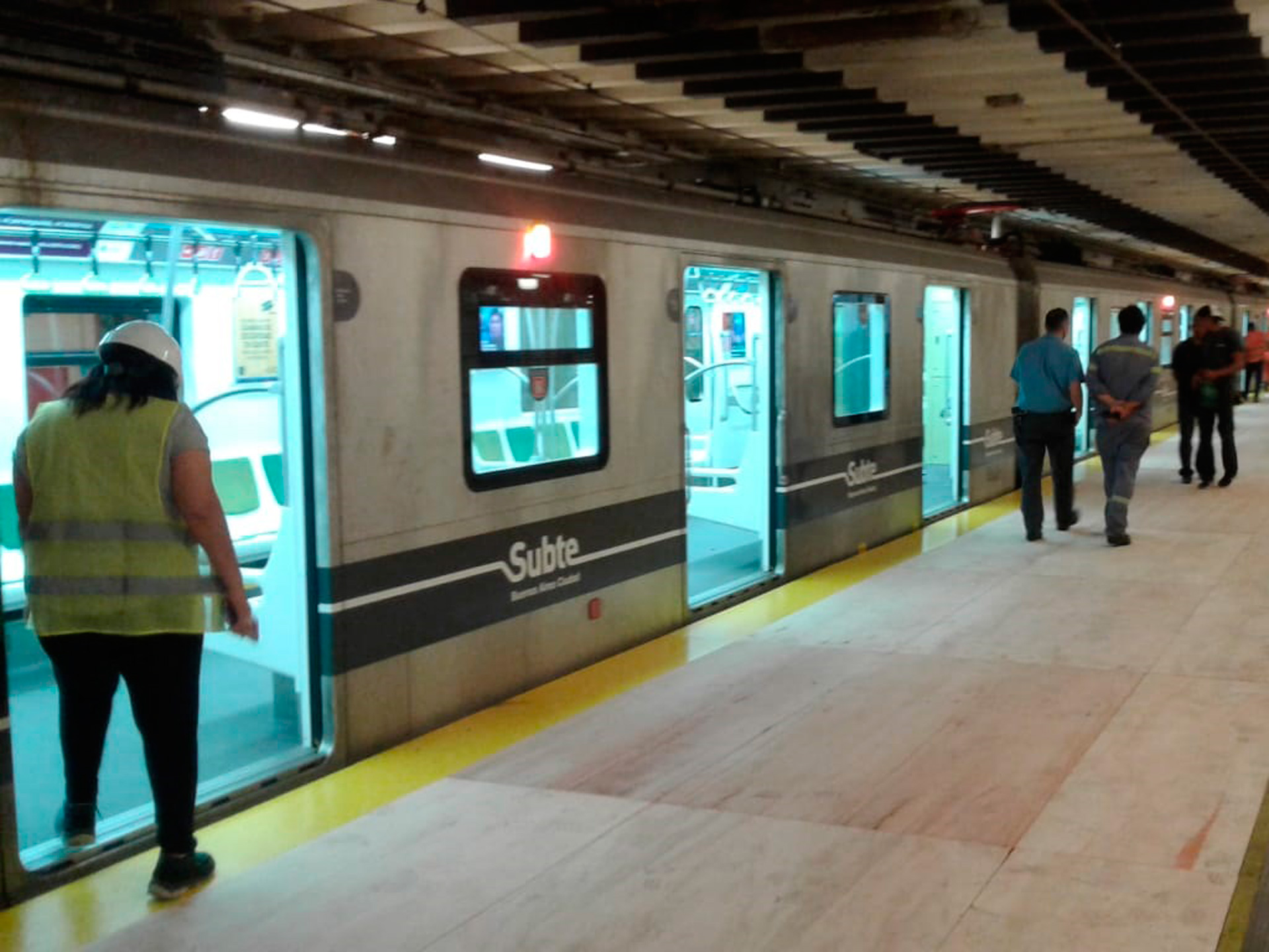 Subte A estación perú