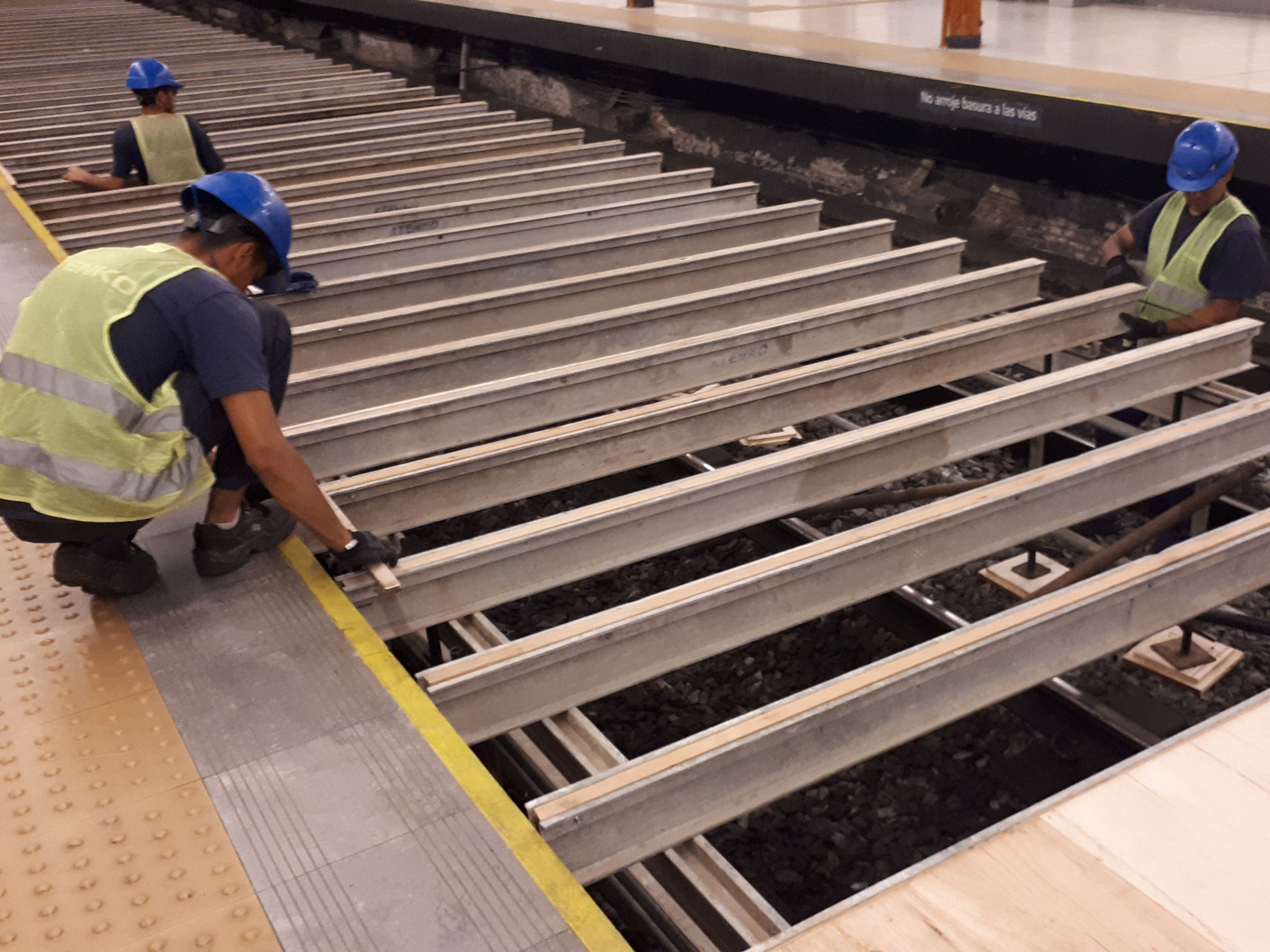 Subte A estación perú