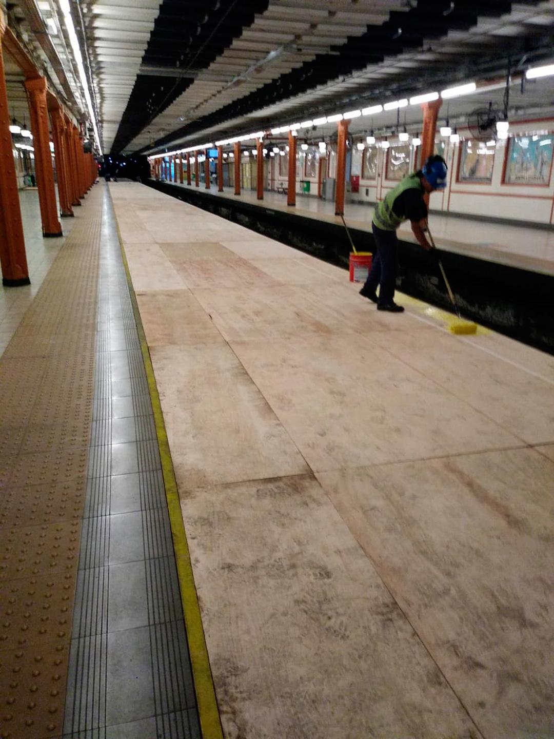 Subte A estación perú