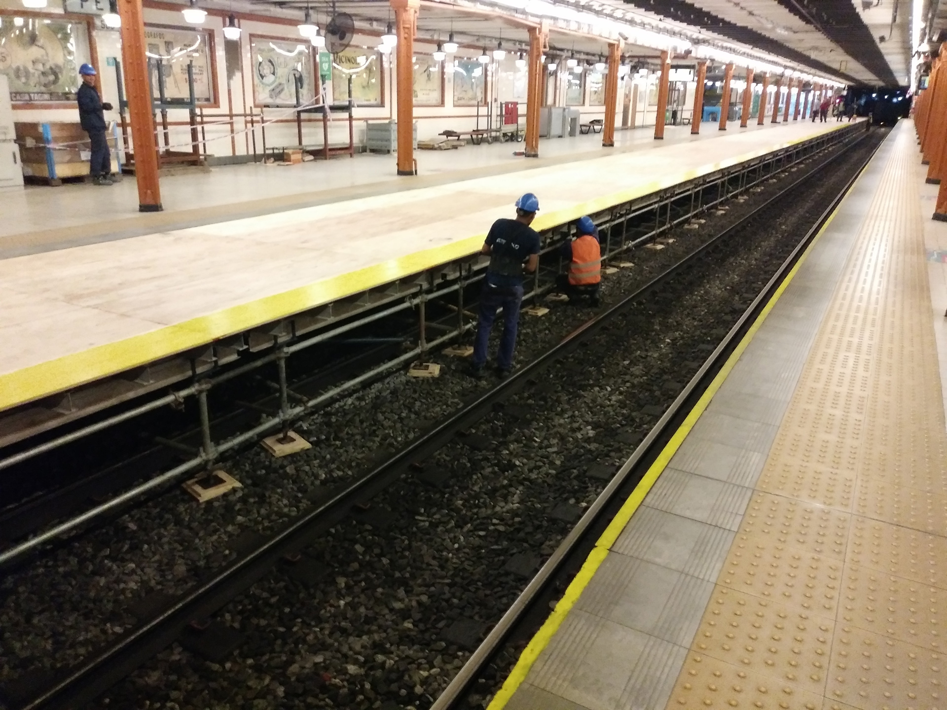 Subte A estación perú