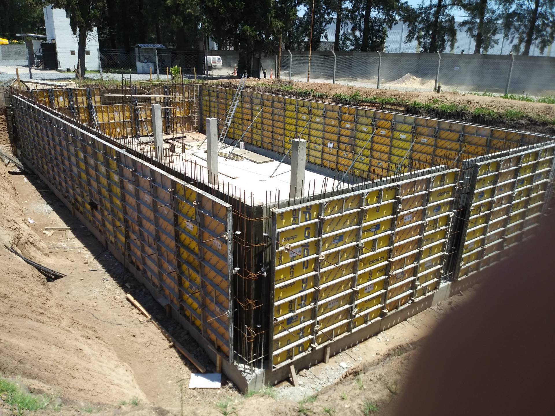 Construcción de deposito rectangular en Tortuguitas