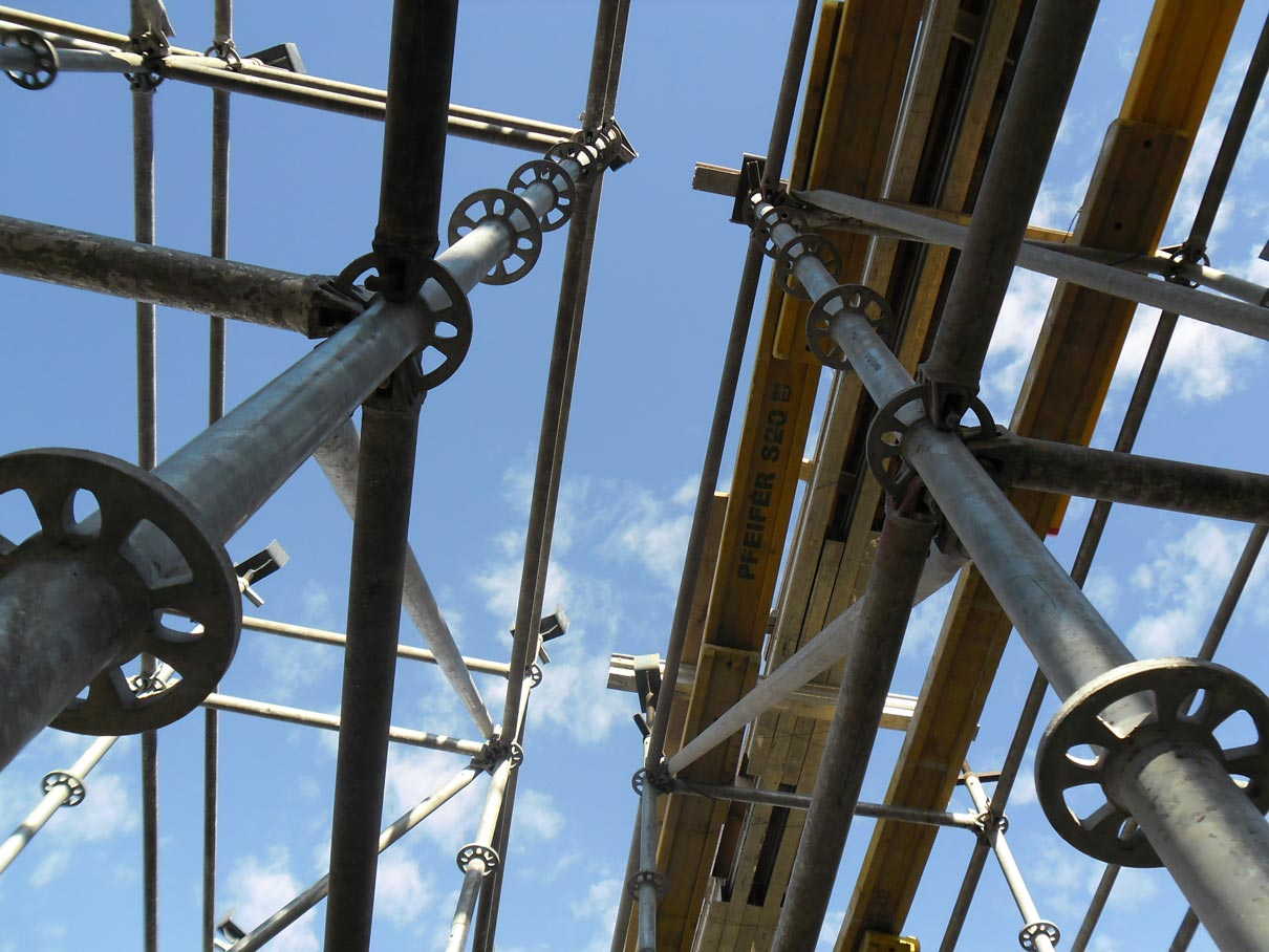 Espacio Oeste Shopping