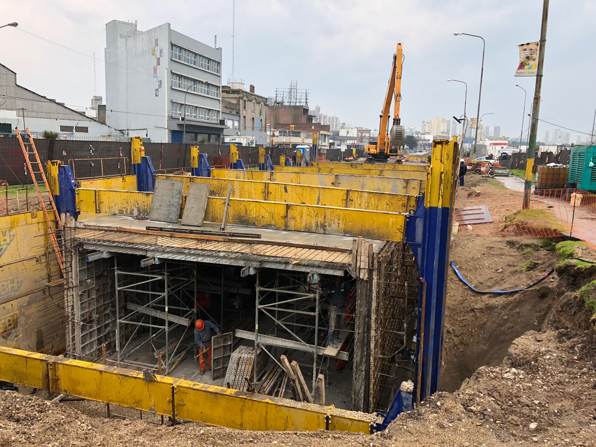 Desagüe pluvial arroyo el Barco