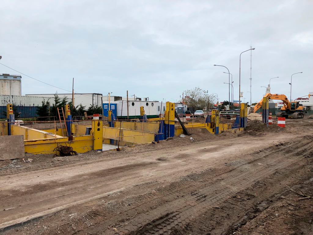Desagüe pluvial arroyo el Barco
