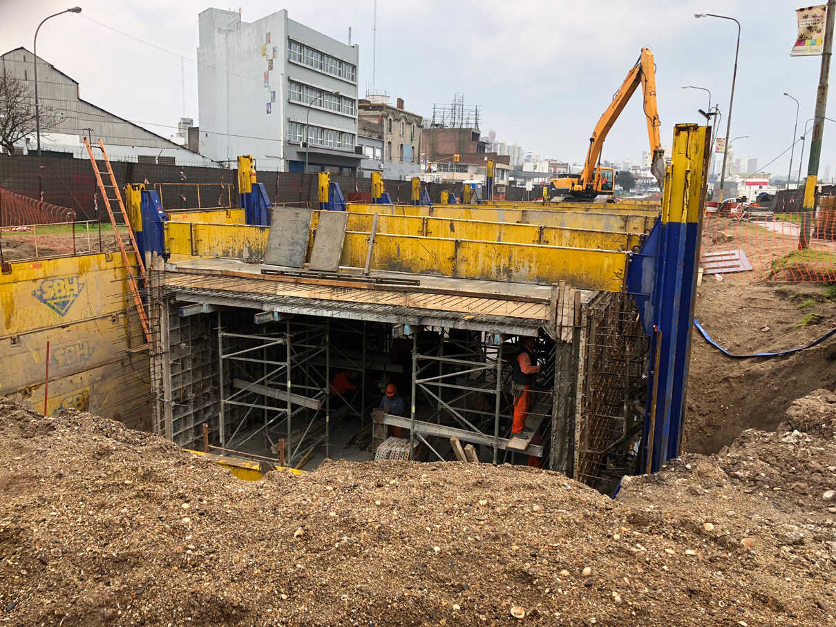 Desagüe pluvial arroyo el Barco