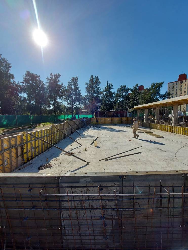 Pileta Semiolímpica, Quilmes